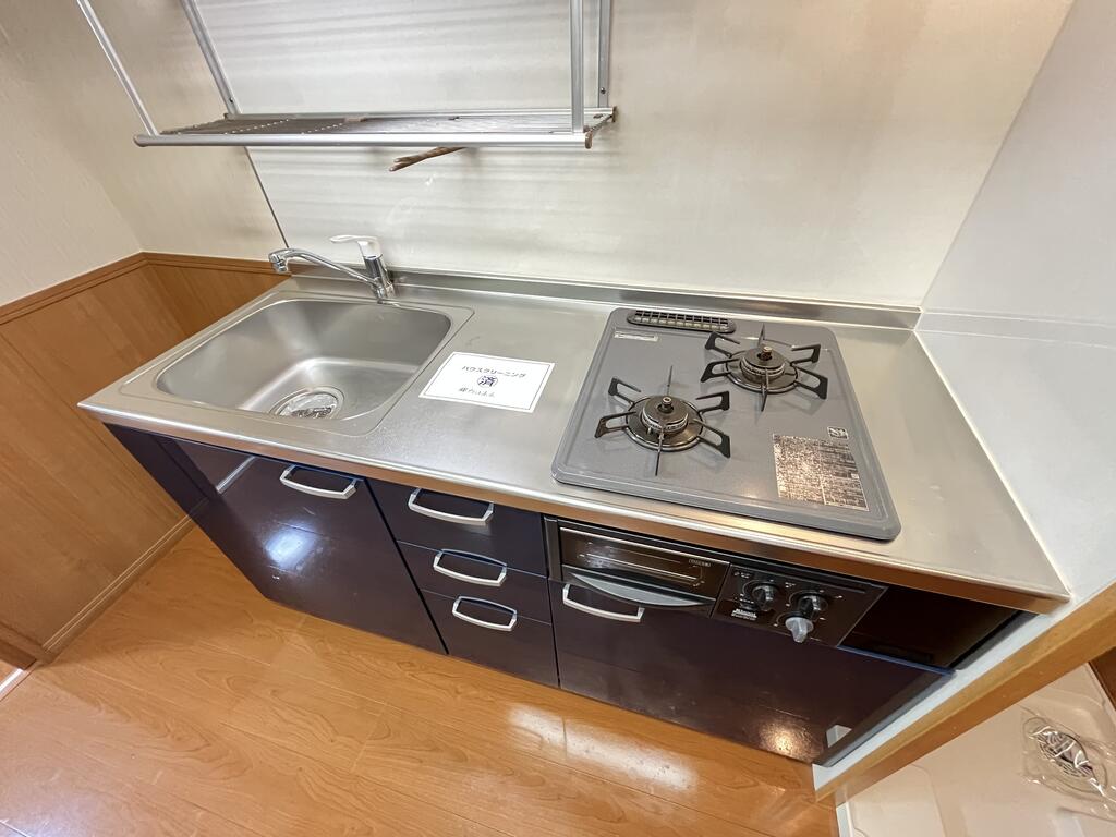 キッチン　２口コンロのシステムキッチン