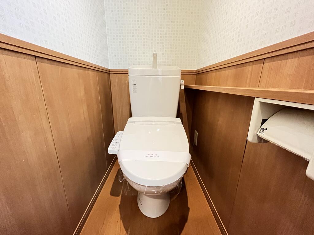 トイレ　トイレ：温水洗浄便座