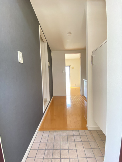 玄関　※別部屋の写真です