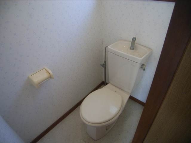 トイレ　別号室