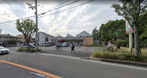 コンビニ　セブン-イレブン 明石荷山町店（コンビニ）まで317m