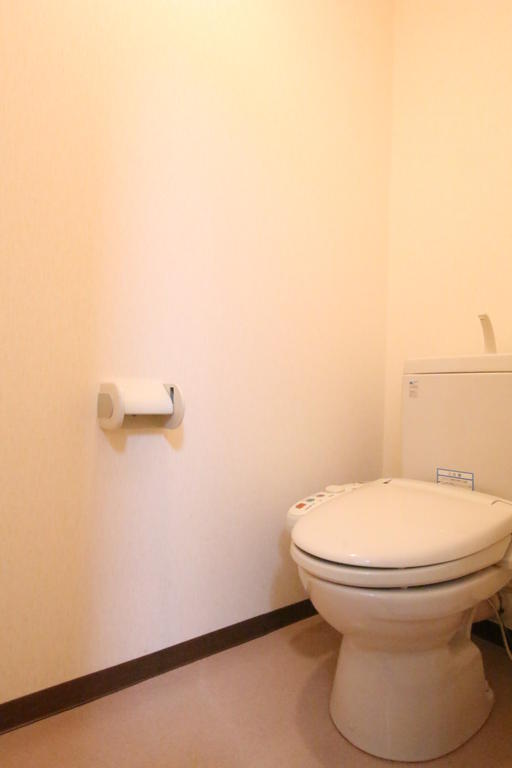 トイレ　ウォシュレット付温水便座