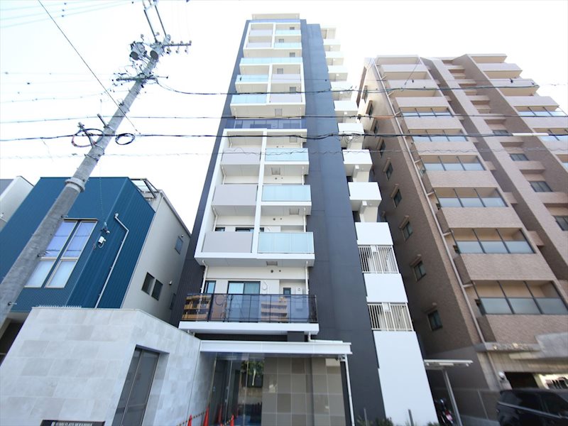 建物外観　外観　オートロック　宅配ＢＯＸ　防犯カメラ