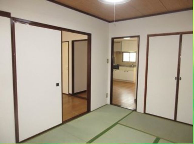 収納　和室収納あり