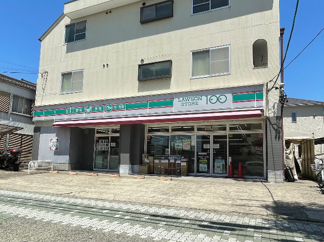 コンビニ　ローソン１００（コンビニ）まで320m