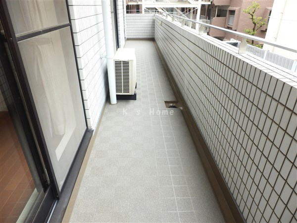 バルコニー　バルコニー
