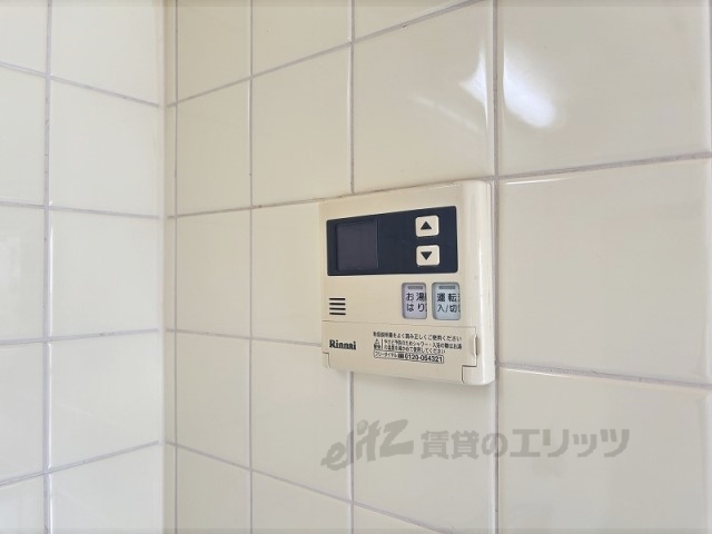 その他設備　給湯器リモコン