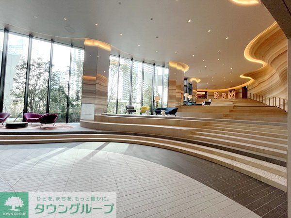 エントランス　お問合せは(株)タウンハウジングレジデンス事業部【03-…