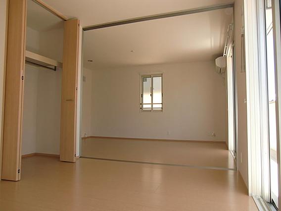 居室・リビング　※別号室参考写真