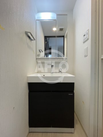 洗面設備　エステムプラザ福島ジェネル　独立洗面台