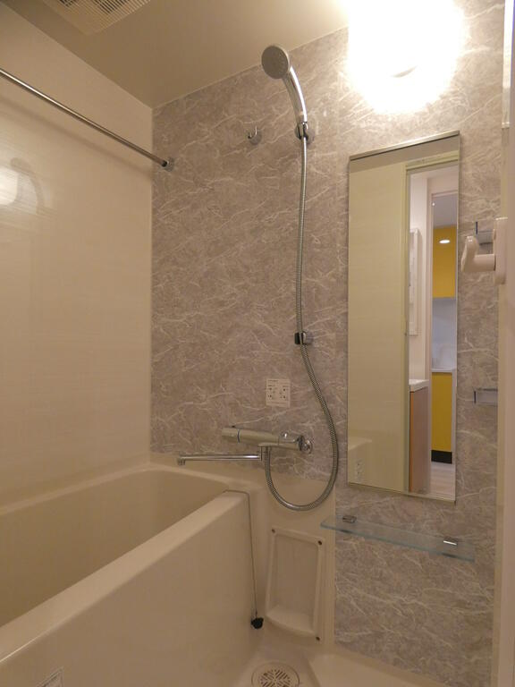 バス・シャワールーム　バス