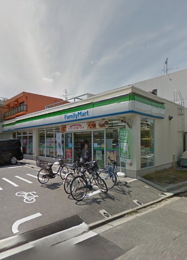 コンビニ　ファミリーマート 瑞穂通二丁目店（コンビニ）まで557m