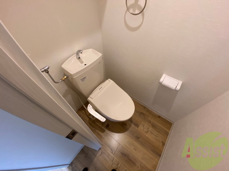 トイレ　トイレです。ウォシュレット付を探している方、おすすめです。