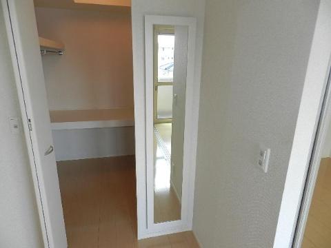 収納　ウォークインクローゼット