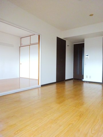 居室・リビング　＊イメージです／同タイプのお部屋です