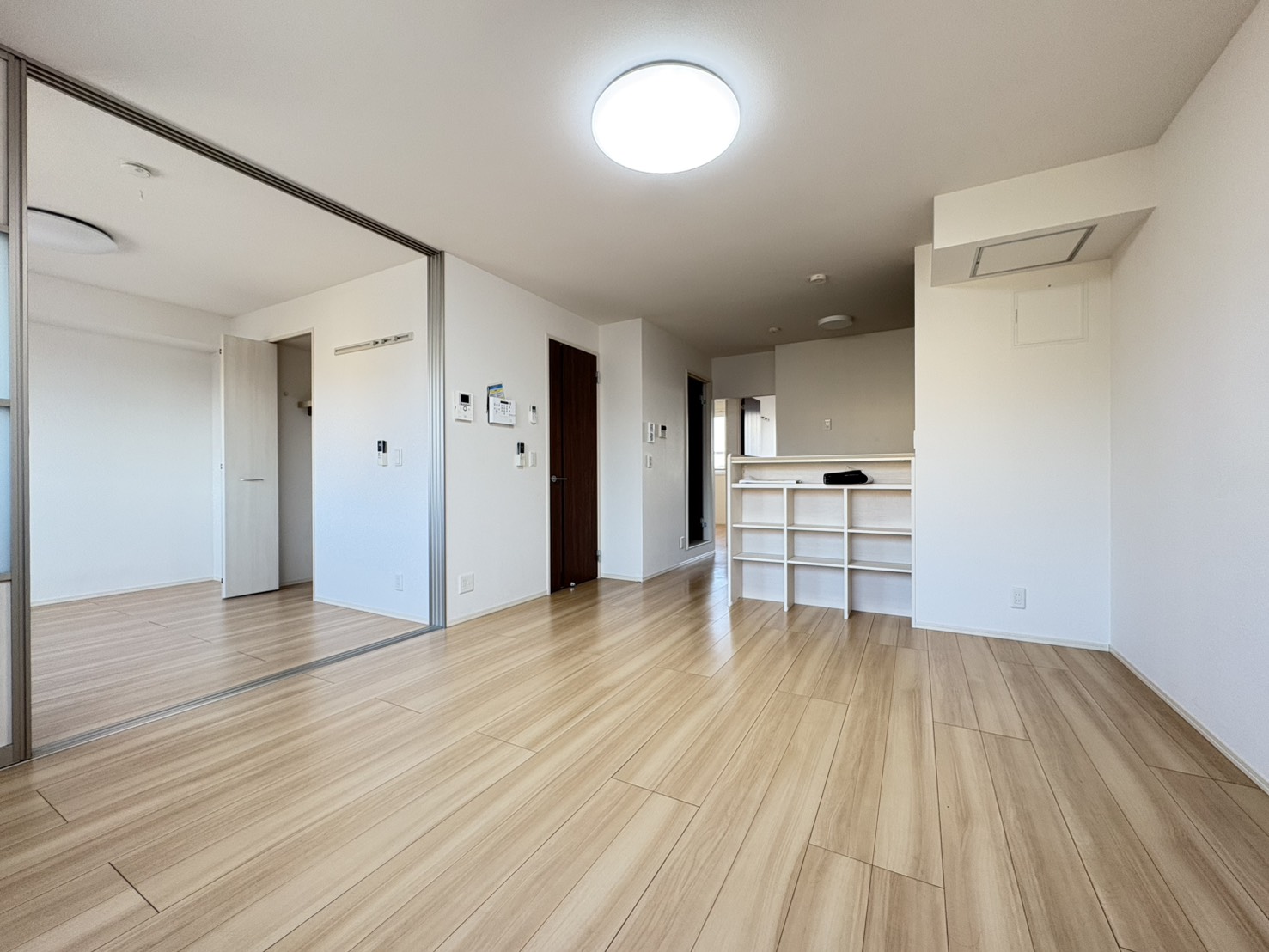 居室・リビング　※5号室タイプのお写真です。