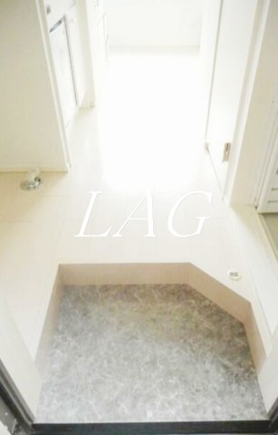 玄関　玄関です。