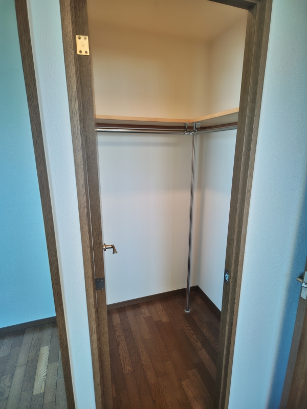 収納　ウォークインクローゼット