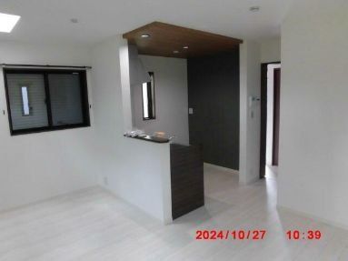 居室・リビング　エントランス