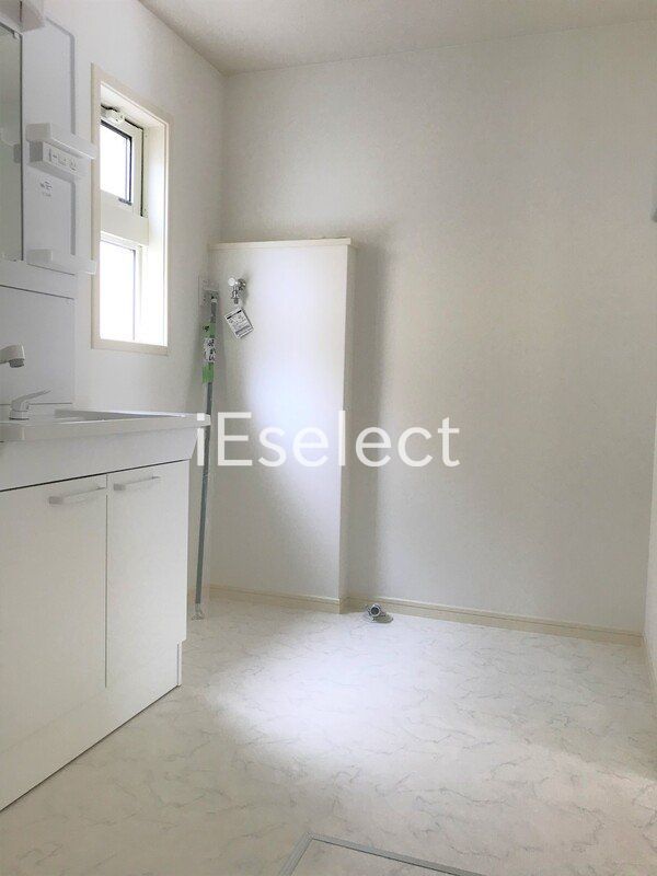 洗面設備　忙しい朝に便利な洗髪洗面化粧台