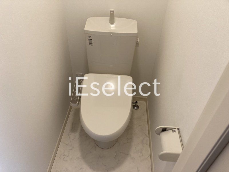 トイレ　温水洗浄便座もございます