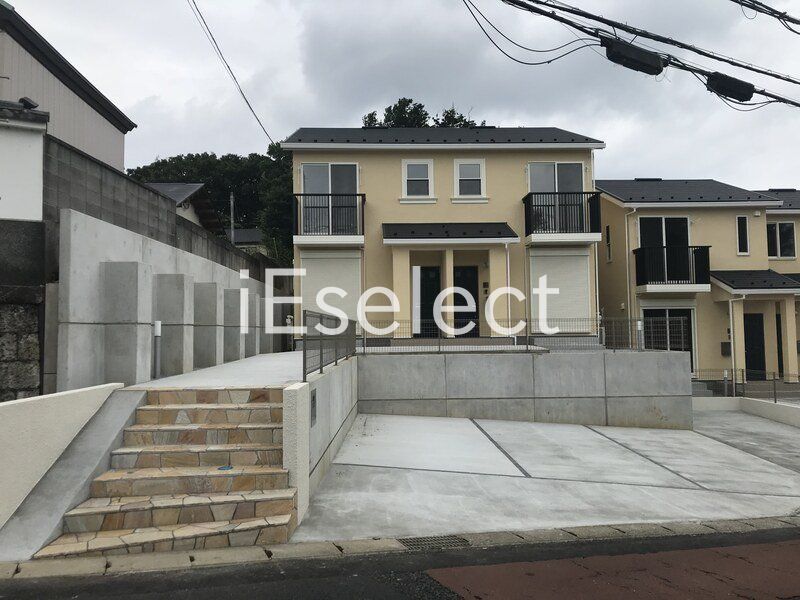 建物外観　上下階が使えるテラスハウス、経済的な都市ガス