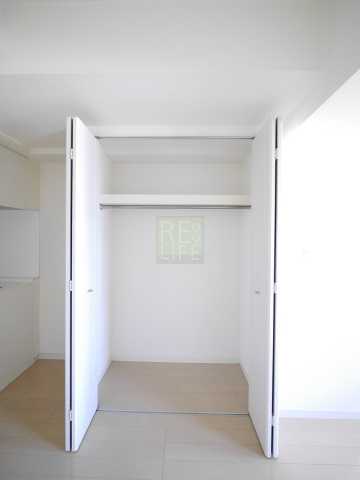 収納　カスタリア新宿御苑