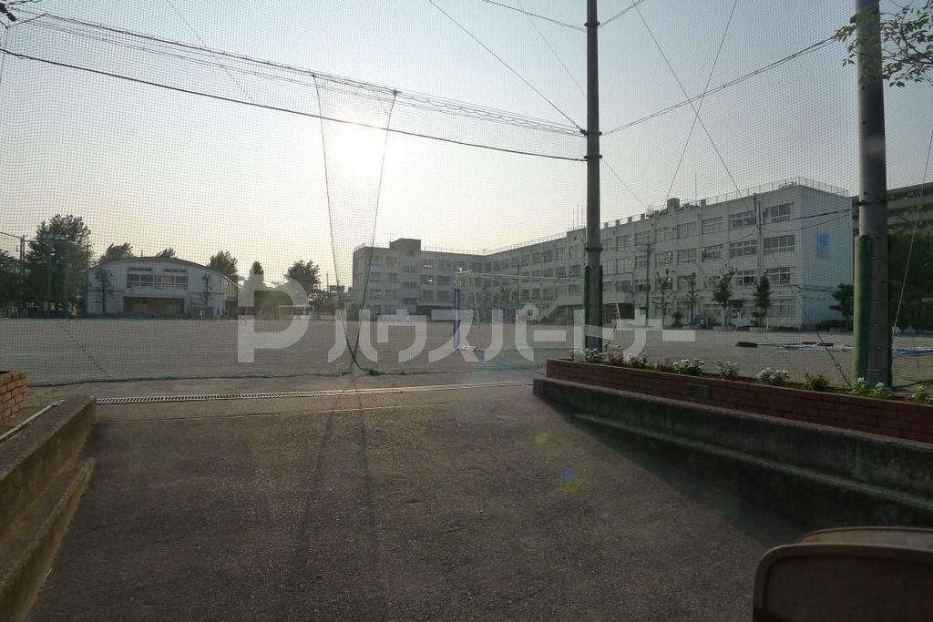 小学校　足立区立辰沼小学校（小学校）まで1100m