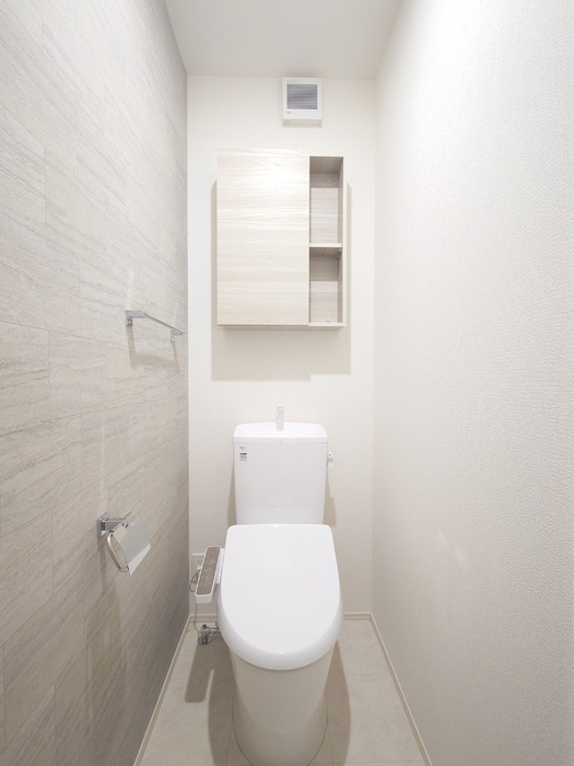 トイレ　温水洗浄暖房便座