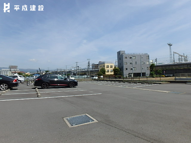 駐車場　敷地内駐車場