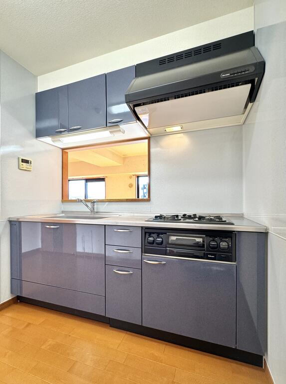 キッチン　対面式システムキッチン