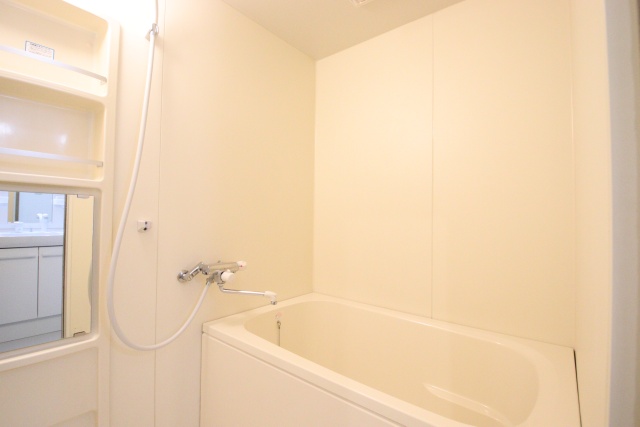 バス・シャワールーム　※別室の参考写真の為、現況優先です。