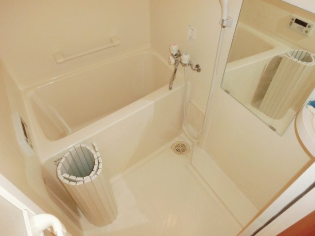バス・シャワールーム　日々の疲れを癒すお風呂付です