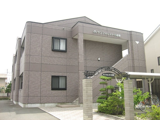 エントランス　建物の内部です