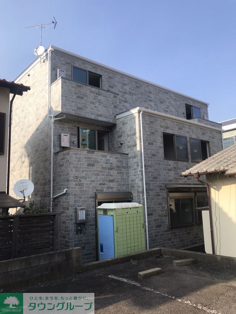 建物外観　エントランス