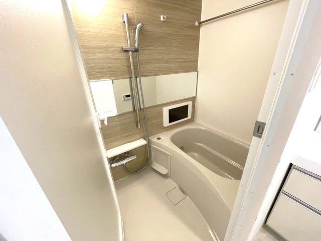バス・シャワールーム　イメージとして同建物他部屋を表示しています