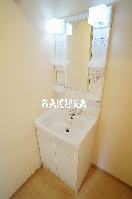 洗面設備　忙しい朝には欠かせない洗面所です♪