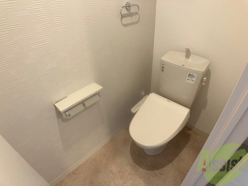 トイレ　トイレです。ウォシュレット付を探している方、おすすめです。