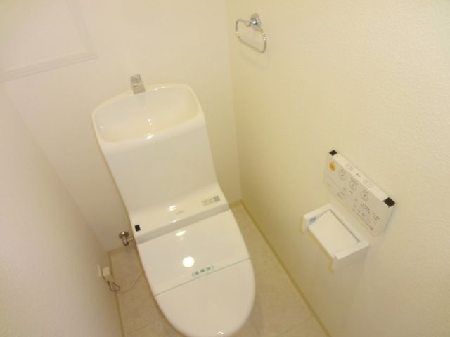 トイレ　★便利なウォシュレット付トイレです★