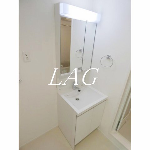 洗面設備　独立洗面台です。