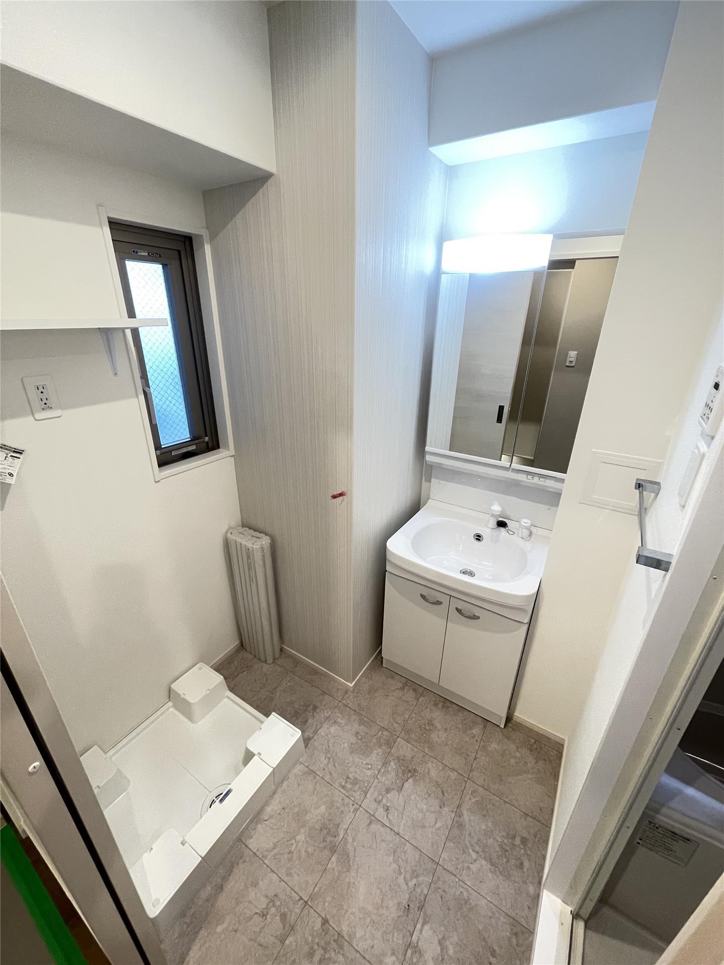 洗面設備　※モデルルーム写真となります※