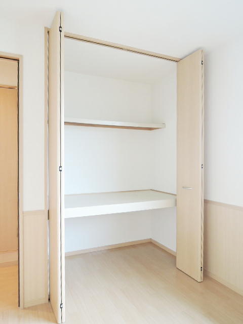 収納　洋室６帖収納あり。