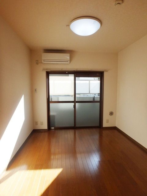 居室・リビング　★日当り良好★