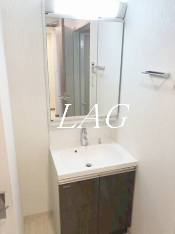 洗面設備　独立洗面台です。