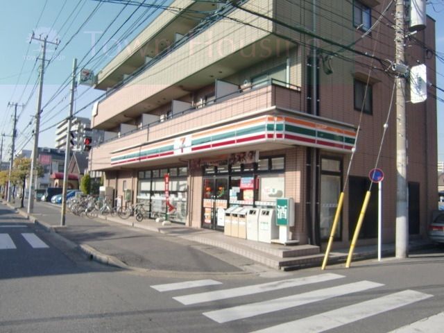 コンビニ　セブンイレブン（コンビニ）まで100m