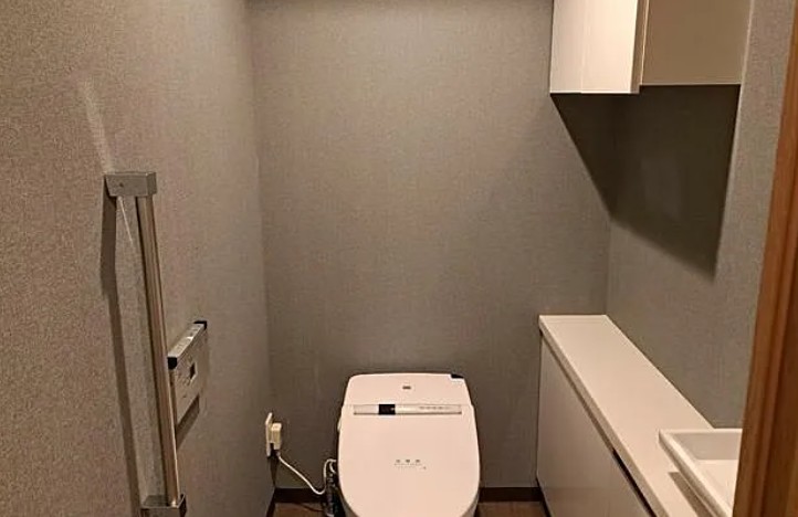 トイレ　シティタワー麻布十番