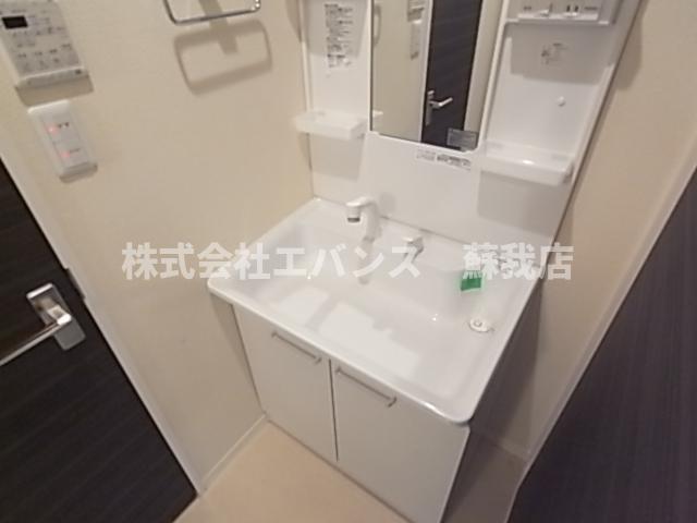 洗面設備　朝の身支度には欠かせない独立洗面化粧台