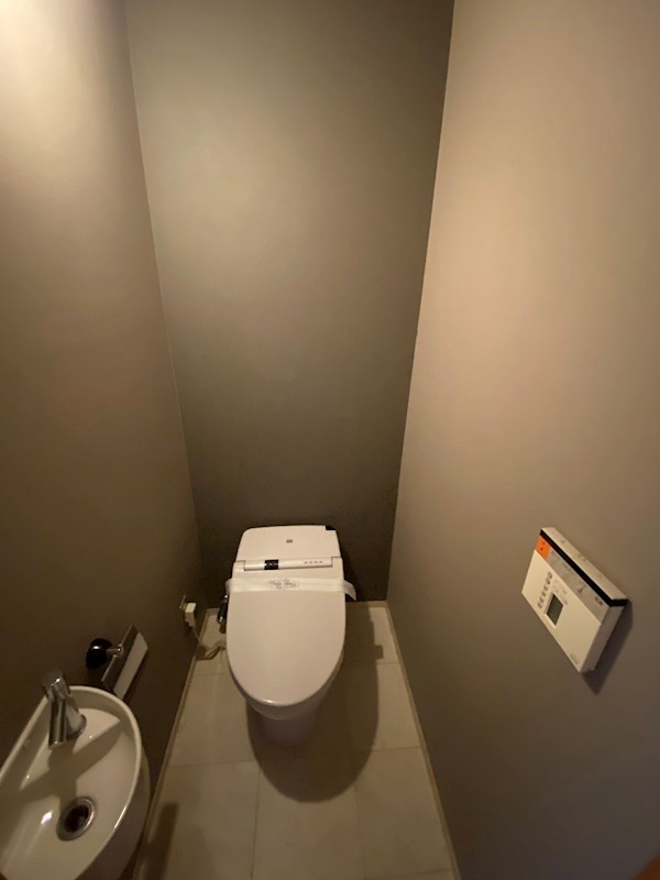 トイレ　※同タイプの他のお部屋です