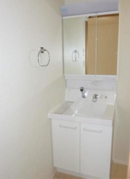 洗面設備　☆嬉しい独立洗面台☆