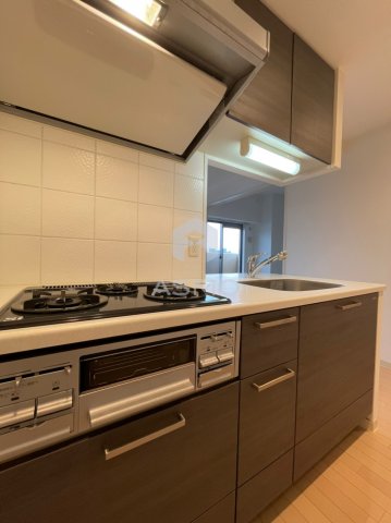 キッチン　同マンション別部屋　参考写真